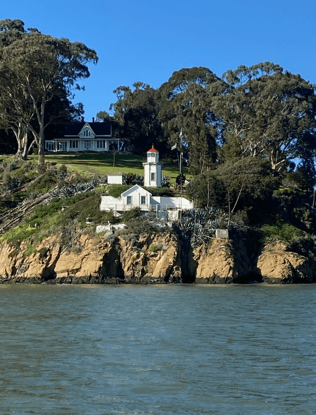 LIGHTHOUSE TOUR